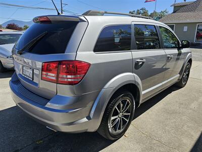 2018 Dodge Journey SE   - Photo 3 - Lakeport, CA 95453-5619