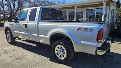 2005 Ford F-250 Super Duty XLT 4dr S   - Photo 4 - Lakeport, CA 95453-5619