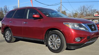 2016 Nissan Pathfinder SV   - Photo 2 - Lakeport, CA 95453-5619