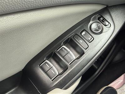 2019 Honda Accord Hybrid EX - Photo 18 - Lakeport, CA 95453-5619