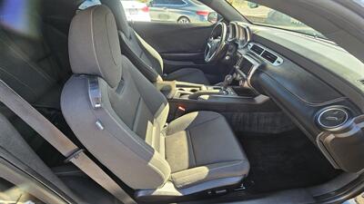 2015 Chevrolet Camaro LT   - Photo 5 - Lakeport, CA 95453-5619