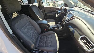 2020 Chevrolet Equinox LT   - Photo 5 - Lakeport, CA 95453-5619