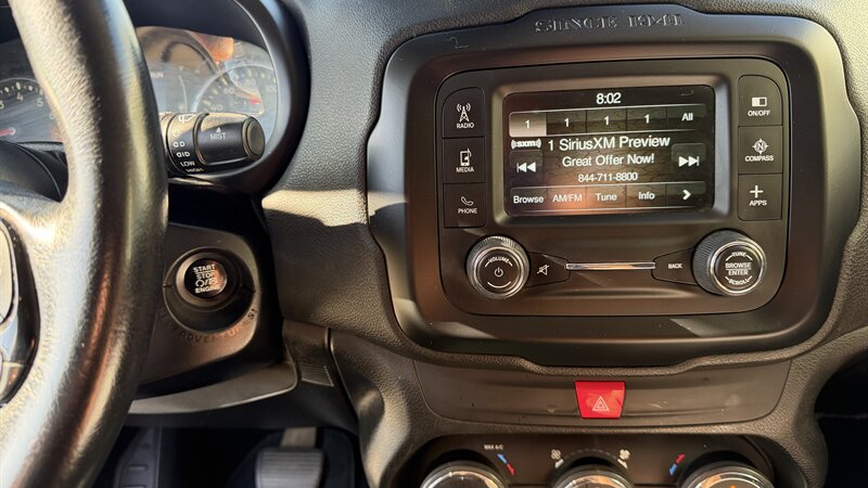 2016 Jeep Renegade Latitude 4x4 - Photo 15 - Lakeport, CA 95453-5619