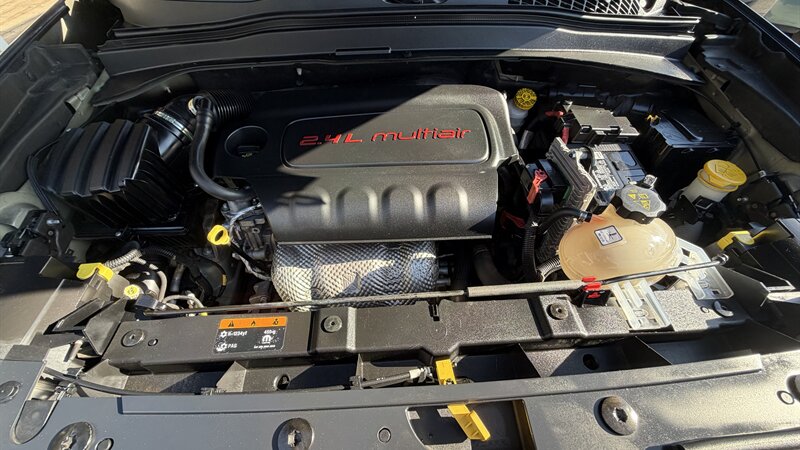 2016 Jeep Renegade Latitude 4x4 - Photo 16 - Lakeport, CA 95453-5619