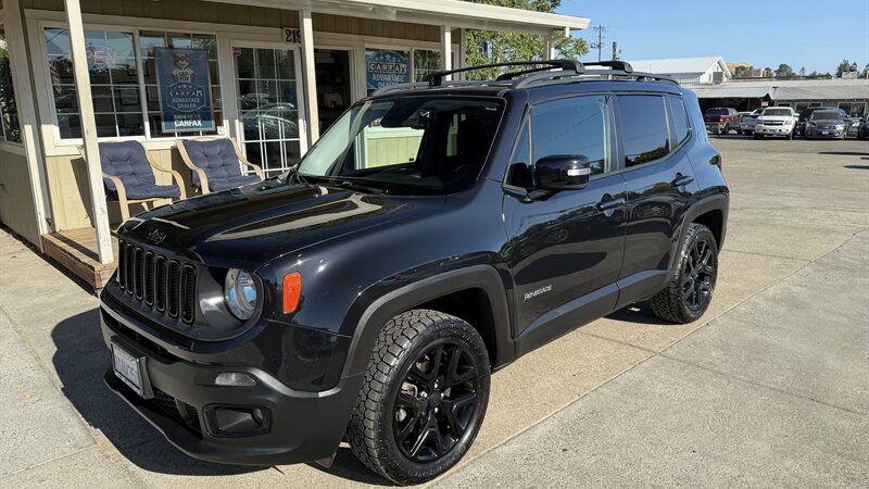 2016 Jeep Renegade Latitude 4x4   - Photo 1 - Lakeport, CA 95453-5619