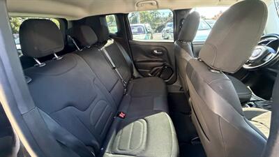 2016 Jeep Renegade Latitude 4x4 - Photo 5 - Lakeport, CA 95453-5619