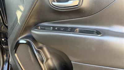 2016 Jeep Renegade Latitude 4x4 - Photo 6 - Lakeport, CA 95453-5619