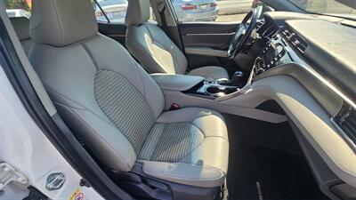 2018 Toyota Camry XLE   - Photo 5 - Lakeport, CA 95453-5619