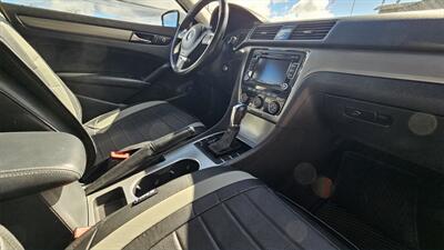 2014 Volkswagen Passat 2.5L SE PZEV   - Photo 6 - Lakeport, CA 95453-5619