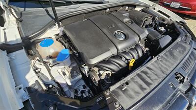 2014 Volkswagen Passat 2.5L SE PZEV   - Photo 14 - Lakeport, CA 95453-5619