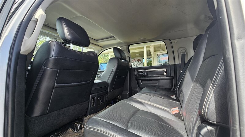 2018 RAM 2500 Laramie - Mega Cab - Photo 10 - Lakeport, CA 95453-5619