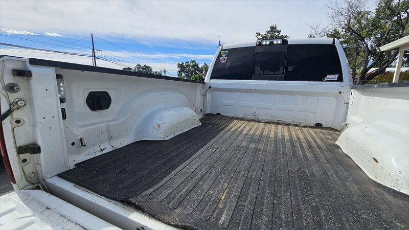 2018 RAM 2500 Laramie - Mega Cab - Photo 9 - Lakeport, CA 95453-5619