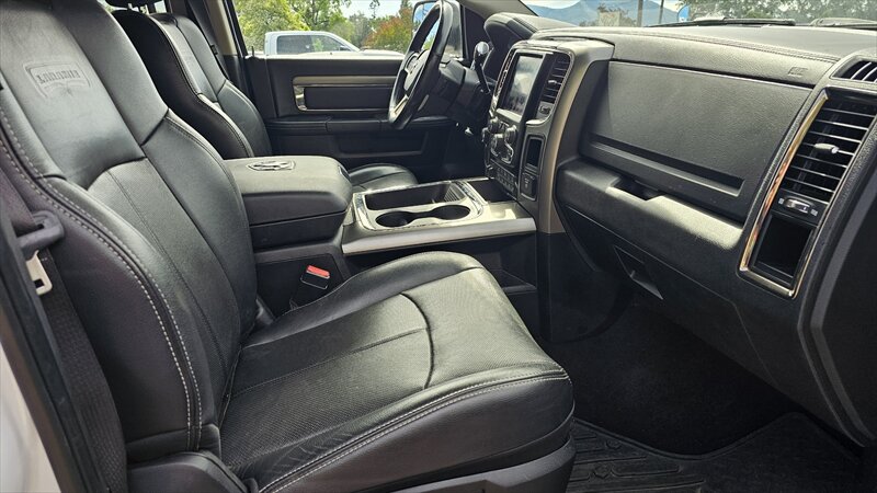 2018 RAM 2500 Laramie - Mega Cab - Photo 6 - Lakeport, CA 95453-5619