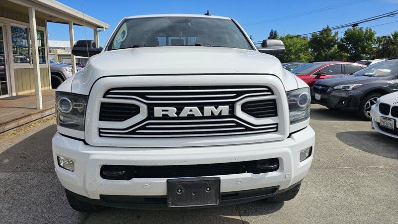 2018 RAM 2500 Laramie - Mega Cab - Photo 2 - Lakeport, CA 95453-5619