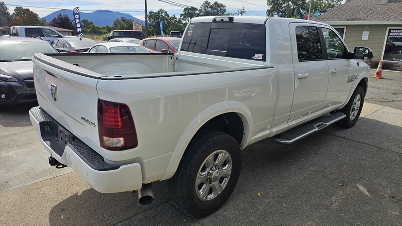 2018 RAM 2500 Laramie - Mega Cab - Photo 4 - Lakeport, CA 95453-5619