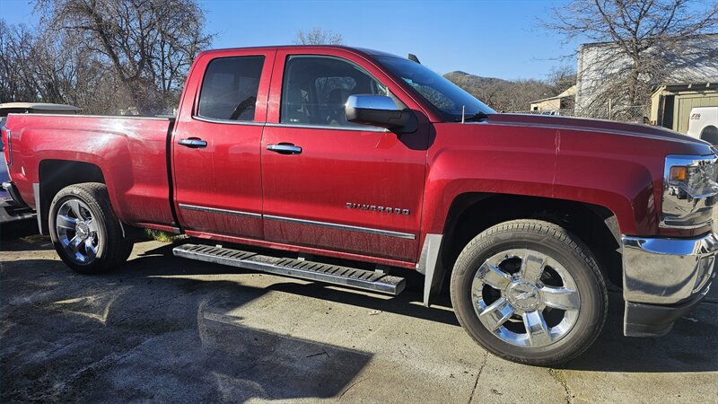 2017 Chevrolet Silverado 1500 LTZ   - Photo 1 - Lakeport, CA 95453-5619