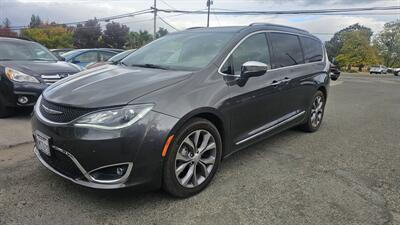 2020 Chrysler Pacifica Limited 35th Anniversary   - Photo 1 - Lakeport, CA 95453-5619