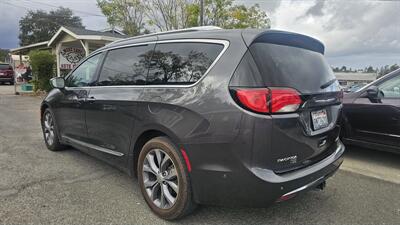 2020 Chrysler Pacifica Limited 35th Anniversary   - Photo 4 - Lakeport, CA 95453-5619