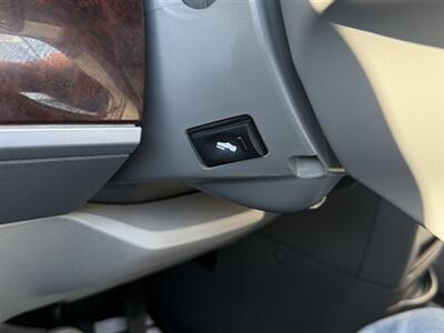 2010 Chrysler Town & Country Touring   - Photo 21 - Lakeport, CA 95453-5619