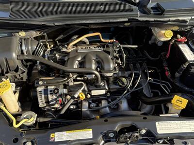 2010 Chrysler Town & Country Touring   - Photo 30 - Lakeport, CA 95453-5619
