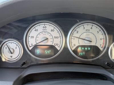 2010 Chrysler Town & Country Touring   - Photo 8 - Lakeport, CA 95453-5619