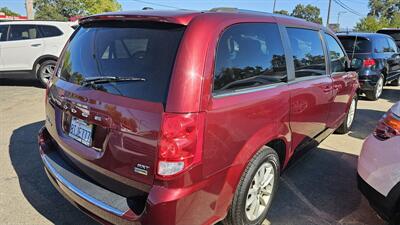 2019 Dodge Grand Caravan SXT   - Photo 6 - Lakeport, CA 95453-5619