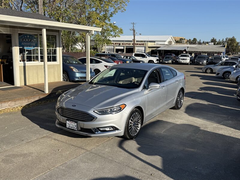 2017 Ford Fusion SE   - Photo 1 - Lakeport, CA 95453-5619