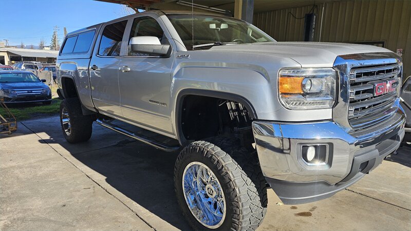 2016 GMC Sierra 2500HD SLE's photo