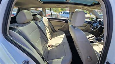 2017 Volkswagen Golf Alltrack TSI SE 4Motion   - Photo 5 - Lakeport, CA 95453-5619