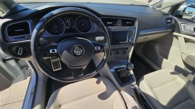 2017 Volkswagen Golf Alltrack TSI SE 4Motion   - Photo 9 - Lakeport, CA 95453-5619