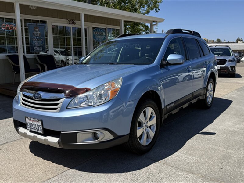 2012 Subaru Outback 3.6R Limited  
