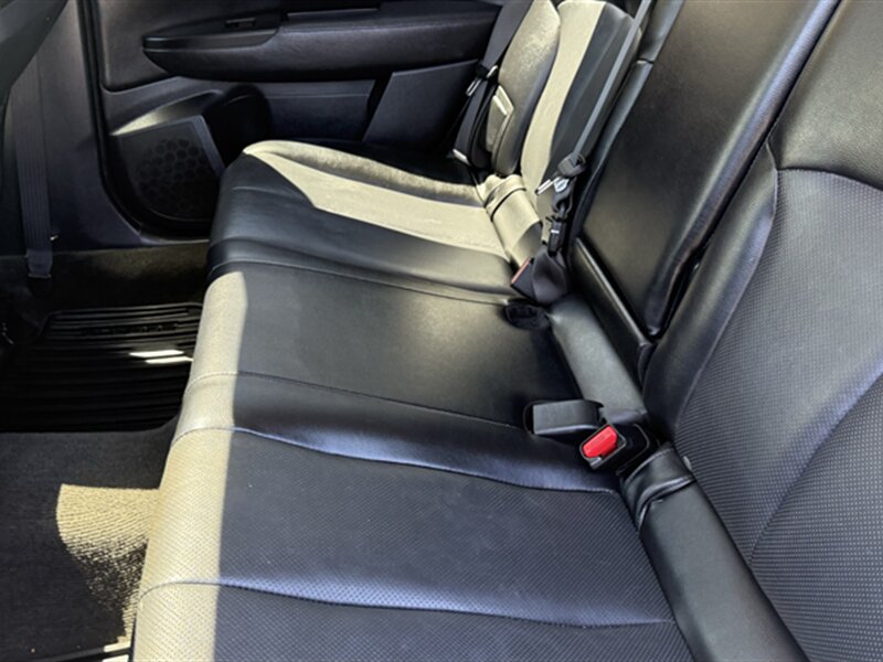 2012 Subaru Outback 3.6R Limited - Photo 21 - Lakeport, CA 95453-5619