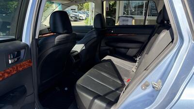 2012 Subaru Outback 3.6R Limited - Photo 4 - Lakeport, CA 95453-5619