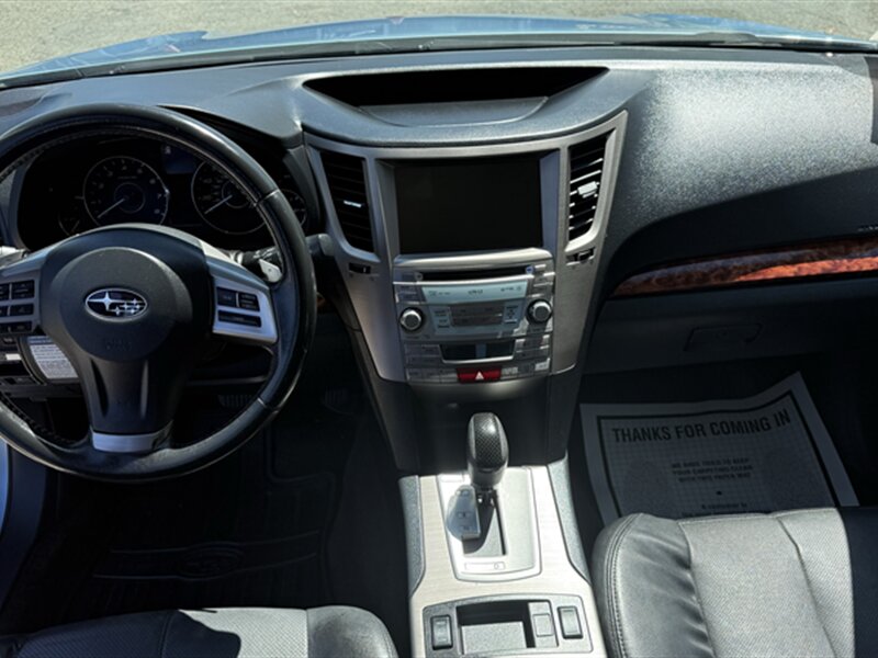 2012 Subaru Outback 3.6R Limited - Photo 7 - Lakeport, CA 95453-5619