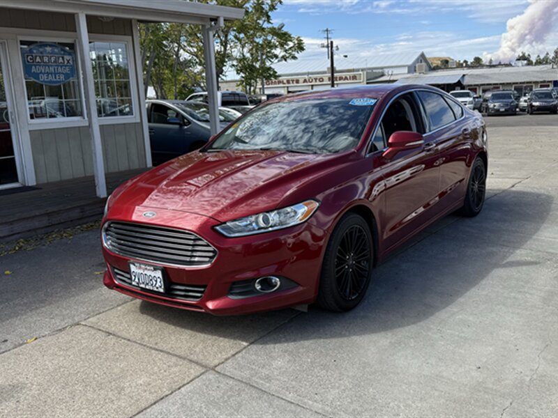 2016 Ford Fusion SE - Photo 2 - Lakeport, CA 95453-5619