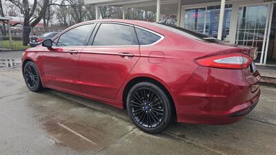 2016 Ford Fusion SE - Photo 4 - Lakeport, CA 95453-5619