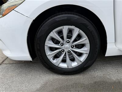 2015 Toyota Camry LE - Photo 29 - Lakeport, CA 95453-5619