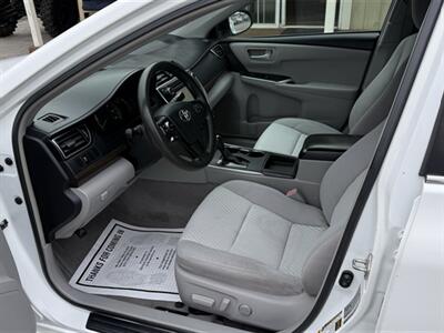 2015 Toyota Camry LE - Photo 7 - Lakeport, CA 95453-5619