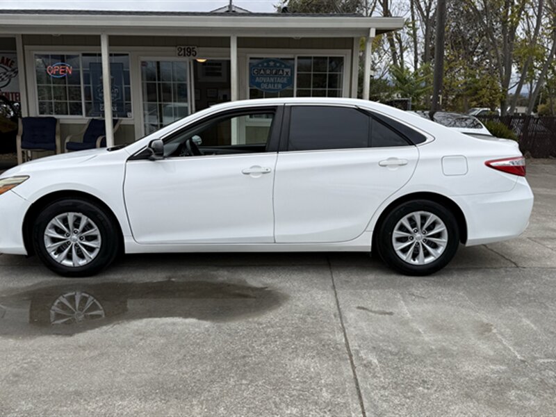 2015 Toyota Camry LE - Photo 30 - Lakeport, CA 95453-5619