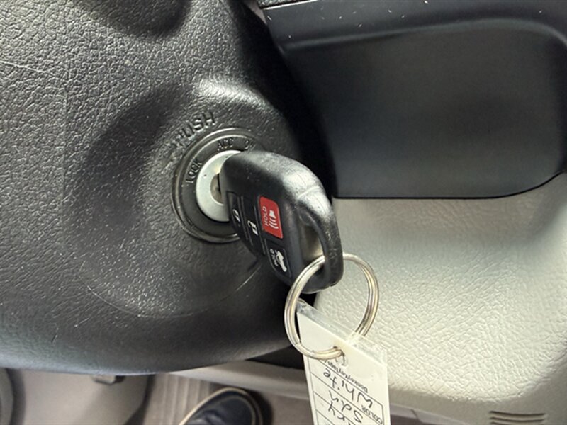 2015 Toyota Camry LE - Photo 17 - Lakeport, CA 95453-5619