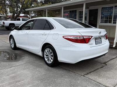 2015 Toyota Camry LE - Photo 5 - Lakeport, CA 95453-5619