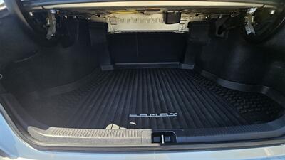 2021 Toyota Camry SE   - Photo 7 - Lakeport, CA 95453-5619