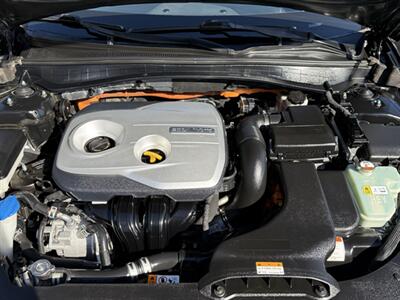 2017 Kia Optima Hybrid EX   - Photo 31 - Lakeport, CA 95453-5619