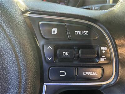 2017 Kia Optima Hybrid EX   - Photo 18 - Lakeport, CA 95453-5619