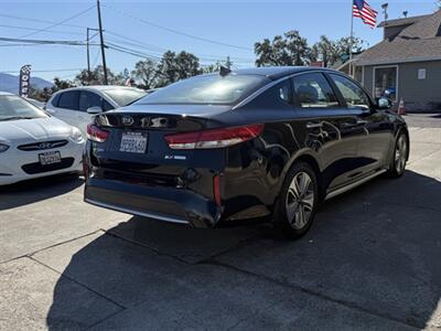 2017 Kia Optima Hybrid EX   - Photo 4 - Lakeport, CA 95453-5619