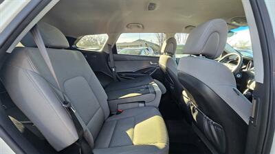 2016 Hyundai SANTA FE SE - Photo 6 - Lakeport, CA 95453-5619