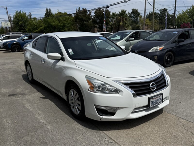 2015 Nissan Altima 2.5 S - Photo 3 - Lakeport, CA 95453-5619
