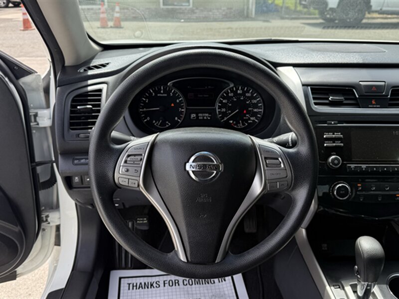 2015 Nissan Altima 2.5 S - Photo 10 - Lakeport, CA 95453-5619
