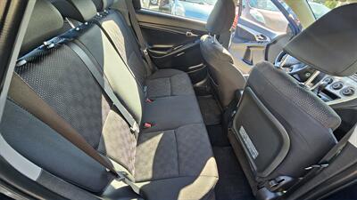 2009 Pontiac Vibe 2.4L   - Photo 6 - Lakeport, CA 95453-5619