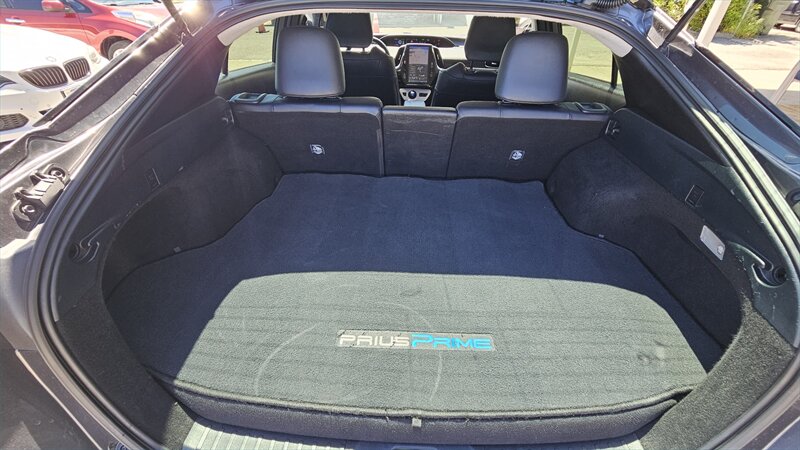 2017 Toyota Prius Prime Premium - Photo 15 - Lakeport, CA 95453-5619